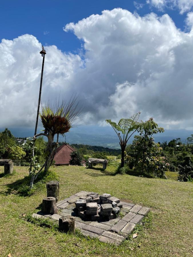 Bugo Camp Glamping & Natural Activity Munduk Exteriör bild