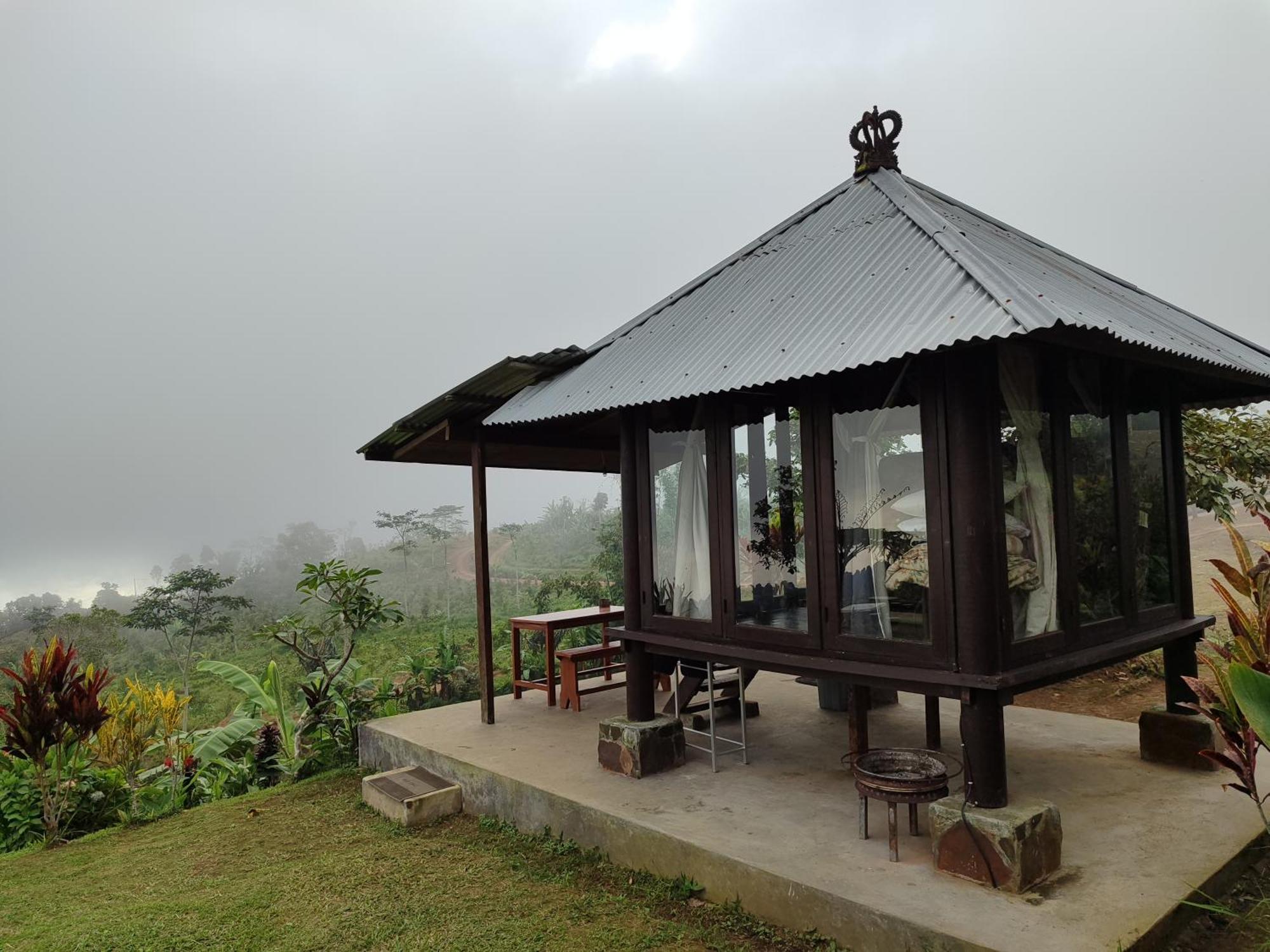 Bugo Camp Glamping & Natural Activity Munduk Exteriör bild